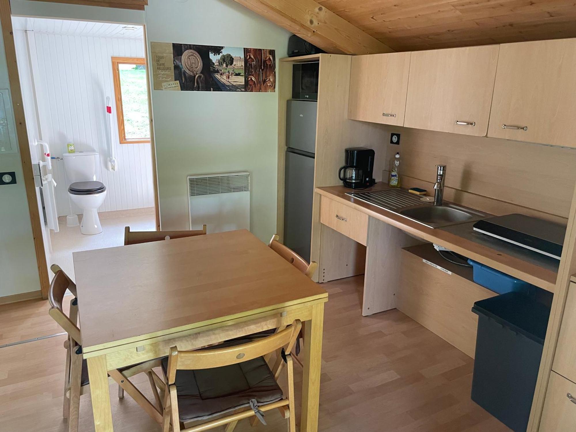 Camping Les Etoiles Saint-Sornin-Lavolps Ngoại thất bức ảnh