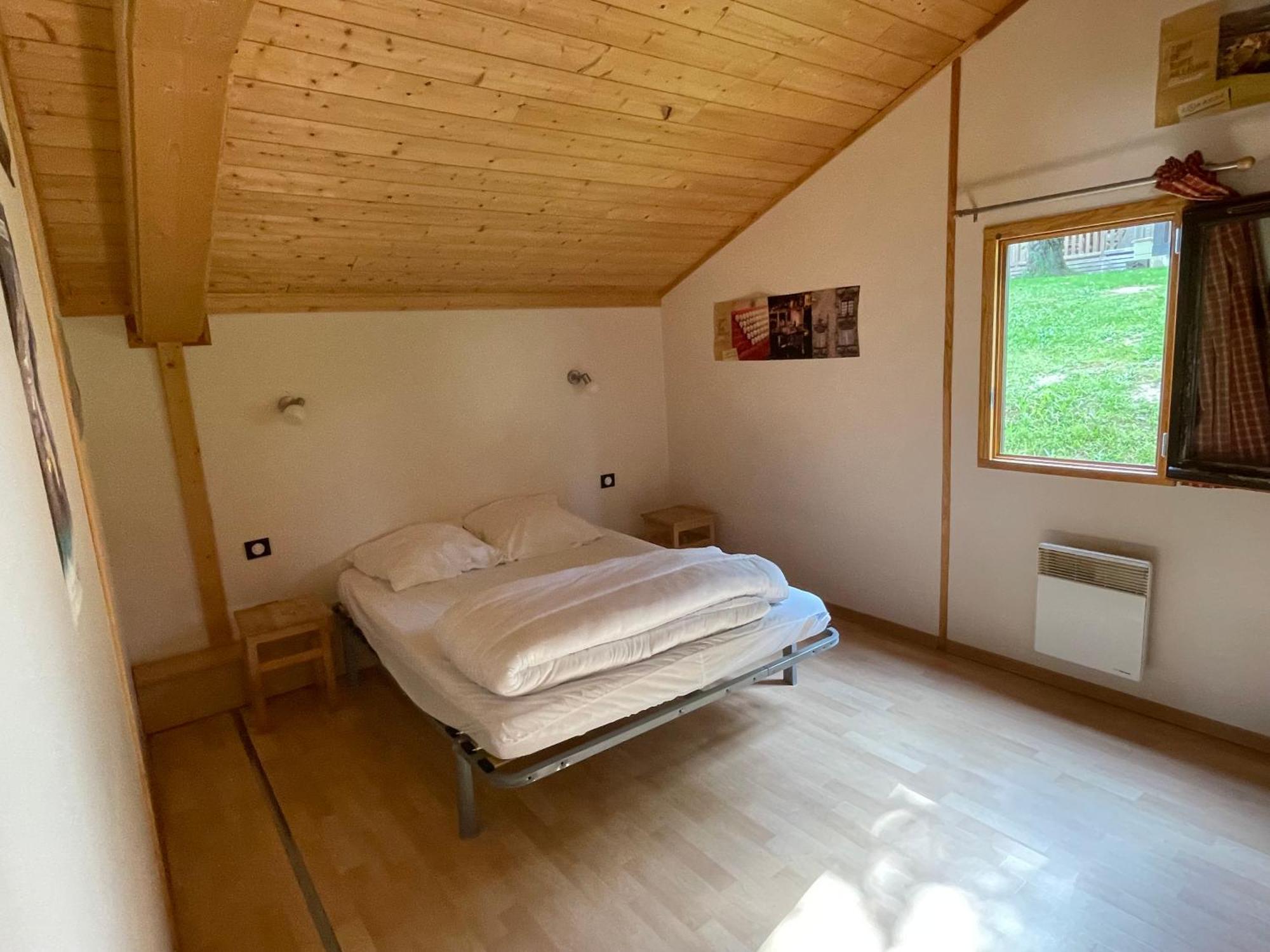 Camping Les Etoiles Saint-Sornin-Lavolps Ngoại thất bức ảnh