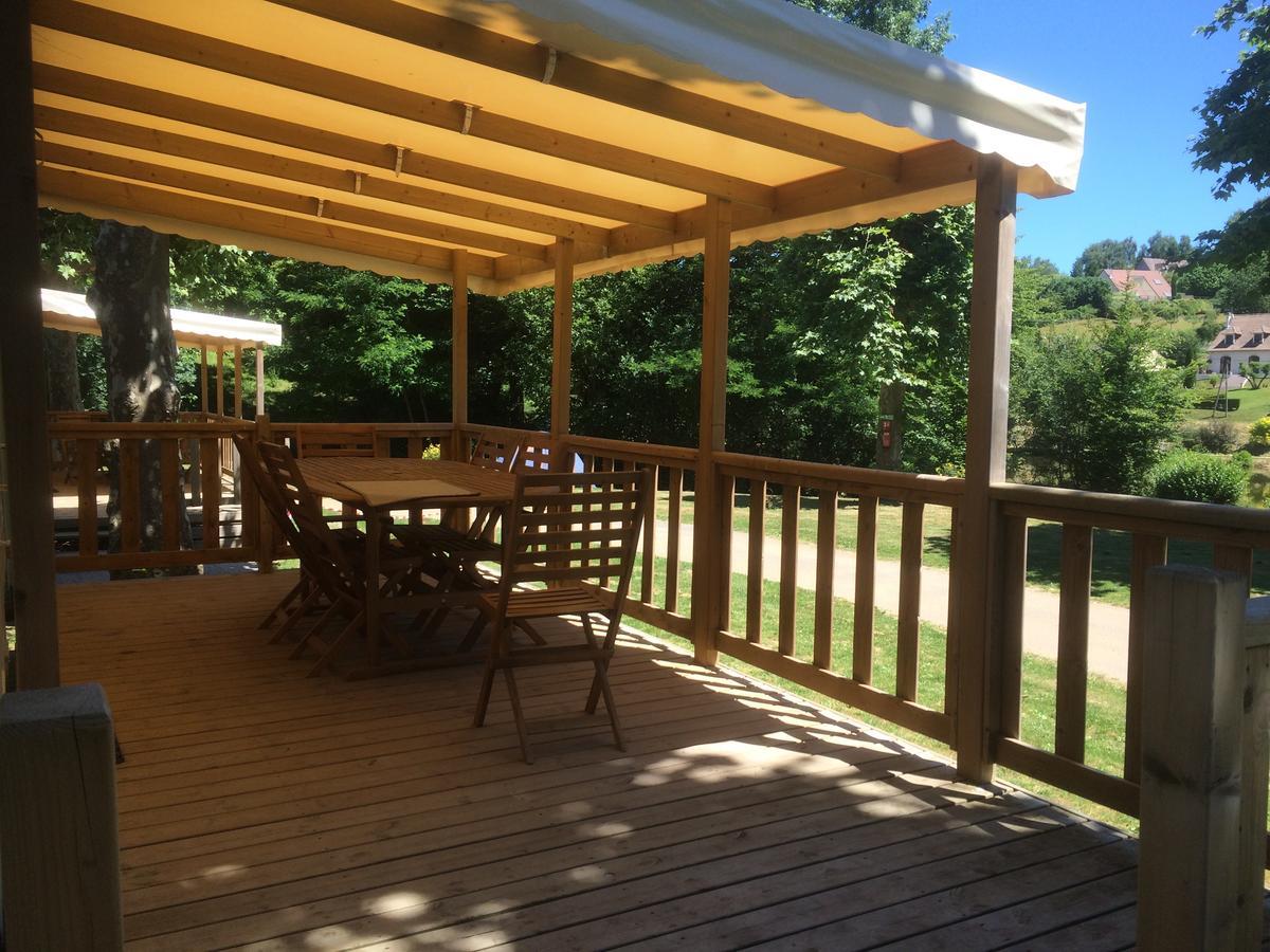 Camping Les Etoiles Saint-Sornin-Lavolps Ngoại thất bức ảnh