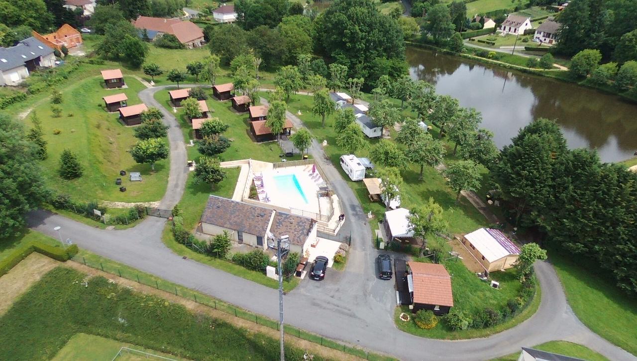 Camping Les Etoiles Saint-Sornin-Lavolps Ngoại thất bức ảnh